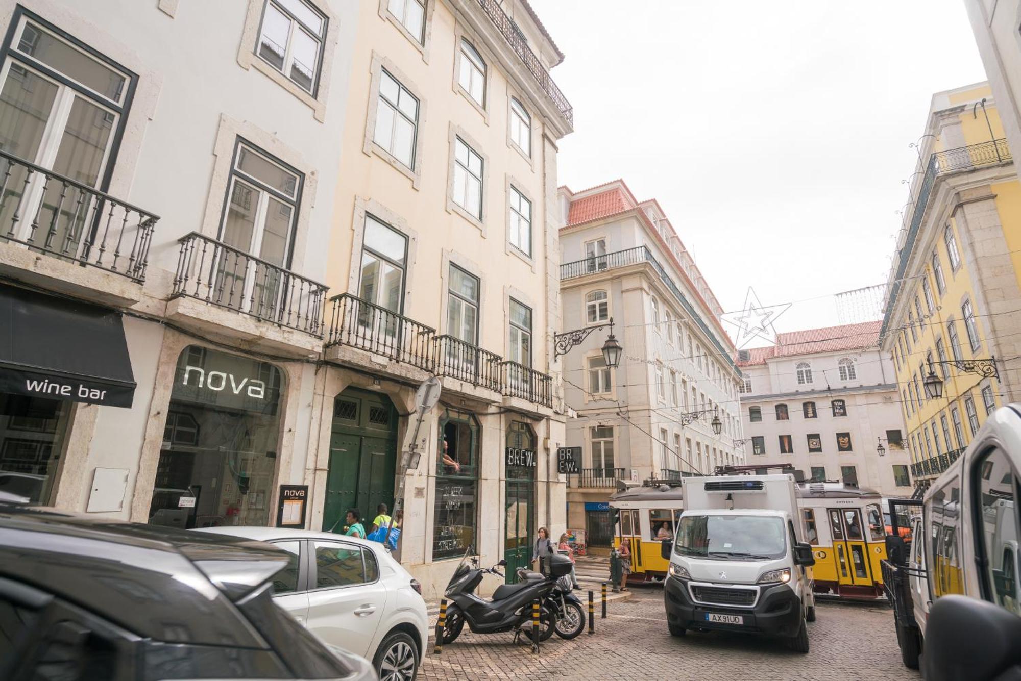 Cais Do Sodre- Trendy Condo Lisbon Exterior photo